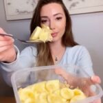 Erin Barnett Instagram - I have jumped on the overnight weetbix trend & im pretty sure I just nailed the best one for breakfast! The secret ingredient: @wickedsisterdessertsau puddings! With no added sugar and 15g of protein in each pudding! These are so delicious you’ll be hooked from the first bite 🤤 #thattasteswicked #wickedsister #ad #breakfastideas