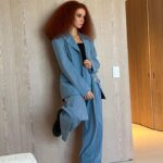 Erin Kellyman Instagram – Massive thank you to the dream team that is @jennakristina @vernonfrancois @rosefordestudio for glamming me up for all things @lucasfilm ♥️♥️♥️