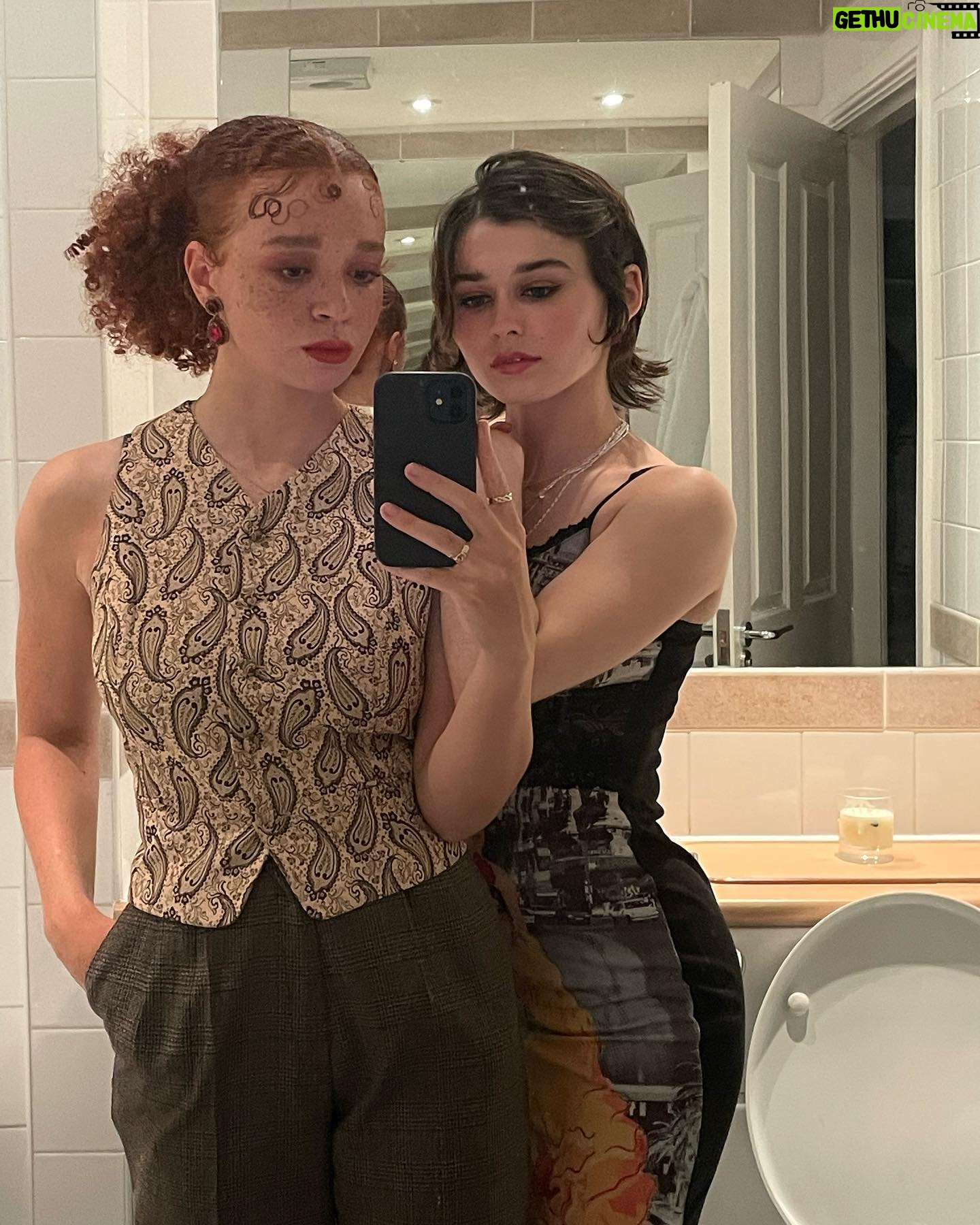 Erin Kellyman - 47.2K Likes - WILLOW ep 4 🤎
I was off with covid for a lot of this ep so this is just a @whosjodie appreciation post. Thank you for having my back and playing Jade’s 🤪 my literal SISTER, I love you girly 🫶🏽