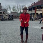 Erin Krakow Instagram - #SPS - Special Performance Starring “Deangelo Vickers” @wcth_tv Sunday nights @ 9/8c on @hallmarkchannel @schearthome #Hearties