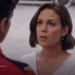 Erin Krakow Instagram - See you in less than an hour! @wcth_tv TONIGHT @ 9/8c on @hallmarkchannel @schearthome #Hearties