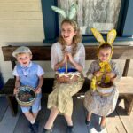 Erin Krakow Instagram - #SPS - Eggcellent trio @wcth_tv Sunday nights @ 9/8c on @hallmarkchannel @schearthome #Hearties
