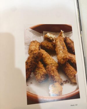 Erin Richards Instagram - Didn’t turn out quite like the picture (though they tasted delicious!) but I took on the #WhoAreYouCookingFor challenge from @robinlordtaylor and now I challenge @morenabaccarin @mynameischrischalk and @corymichaelsmith to do the same   anyone else who fancies the challenge.

Just cook a home made meal and if you can, donate the cost of the ingredients to @godslovenyc who are helping feed hungry New Yorkers at this difficult time. 
Have fun and hope it turns out better than mine!

P.S I’m cooking for my Cat ‘Pache Mama’ who was thoroughly unimpressed with my efforts.