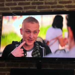 Erin Richards Instagram - There he is!!! Catching up with the insanely talented @robinlordtaylor on #You second season!! ❤️❤️❤️