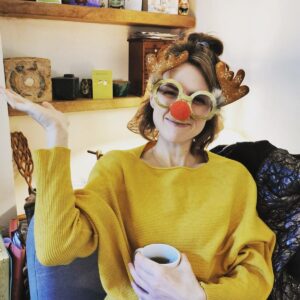 Erin Richards Instagram - Meeeeerry Christmas and a Happy Hanukkah and Quanzaaaa to one and all! ❤️❤️❤️