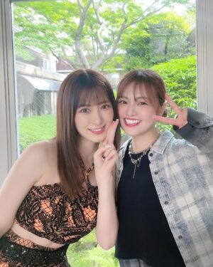 Erina Ikuta Instagram - 福岡でのコンサートありがとうございました！
⁡
地元でのコンサート
めちゃくちゃ楽しかったです！！
⁡
幼馴染みの本村碧唯ちゃんも
遊びにきてくれた！
⁡
⁡
この前あったばっかなのに
話すこともたえんくて会う約束を必死にたてる
俺ら可愛くね？笑
⁡
#morningmusume24 #モーニング娘24 #helloproject #えりぽんかわいい #生田衣梨奈のVSゴルフ6 #生田衣梨奈 #ootd #l4l #love #ゴルフ女子 #本村碧唯 #幼馴染み