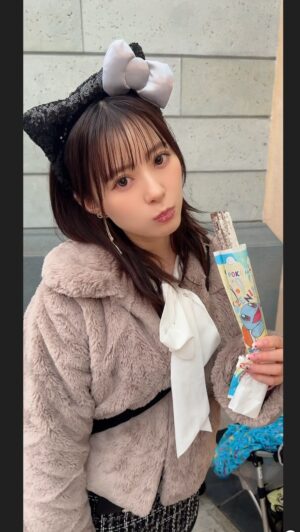 Erina Ikuta Instagram - いっぱい食べた♡
何が1番美味しそうだった？？
⁡
山﨑愛生ちゃんとえりがひたすら食べてる動画
あげるかめちゃくちゃ悩んでる…🤔💭
⁡
#morningmusume24 #モーニング娘24 #helloproject #えりぽんかわいい #生田衣梨奈のVSゴルフ5 #生田衣梨奈 #ootd #l4l #love #ゴルフ女子 #大阪 #ユニバ #USJ #ユニバフード #たこ焼き #チュロス #肉まん