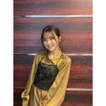 Erina Mano Instagram - 明日！ 10月18日夜10時〜 TBS「水曜日のダウンタウン」 スタジオゲスト出演します📺 . . なんと！2回目です🫧 また呼んでもらえてとっても嬉しかったし 収録は本当に楽しくてたくさん笑ってあっという間でした！！ 「説教の達人」めちゃくちゃ面白かった😂 . . 衣装はいつもとちょっと雰囲気変えてみました🧡 トップス @sahara_japon スカート @vannie__u ブーツ @dianashoespress ピアス @abiste_official #水曜日のダウンタウン #収録 #衣装 #見てね