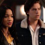 Erinn Westbrook Instagram - “If we had 5 more minutes…” 🤧🎶 And now you do. :) The entire sixth season of @thecwriverdale is now available on Netflix. What a rideee…🎢❤️ Thanks for watching!