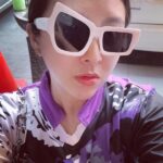 Errina GD Instagram - Gimana..Gimana Kaca Mata pinjemannya..?? Keren kan..😊😂 udah tau donk siapa yg punya..??? Plis lah coba tolong tag yg punyanya..🤣🤣🤣🤣