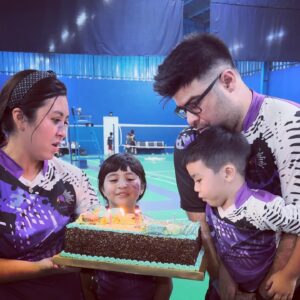 Errina GD Instagram - Happy Bday Daddy 💜🙏🏻 all the best… we 🩷 u #31okt2023