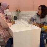 Errina GD Instagram - Nyobain treatment terbaru dari @klinikgendhis “Perfect Slimming” bisa langsung mengecil 4-6 cm loh….. nyataaaaaaa banget…!!! Emang slalu happy klo treatment di @klinikgendhis apalagi dokter nya @aninditapatty 🩷🙏🏻