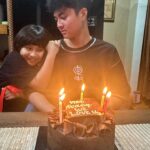 Errina GD Instagram – Hbd anak lanang yg susah d ajak foto apalagi anti camera… semoga d umur ke 16 thn ini.. sukses… sehat… sekolah lancar rezeki lancar… all the best pkoknya…. ^we love you abang ghipali ❤️🙏🏻😍