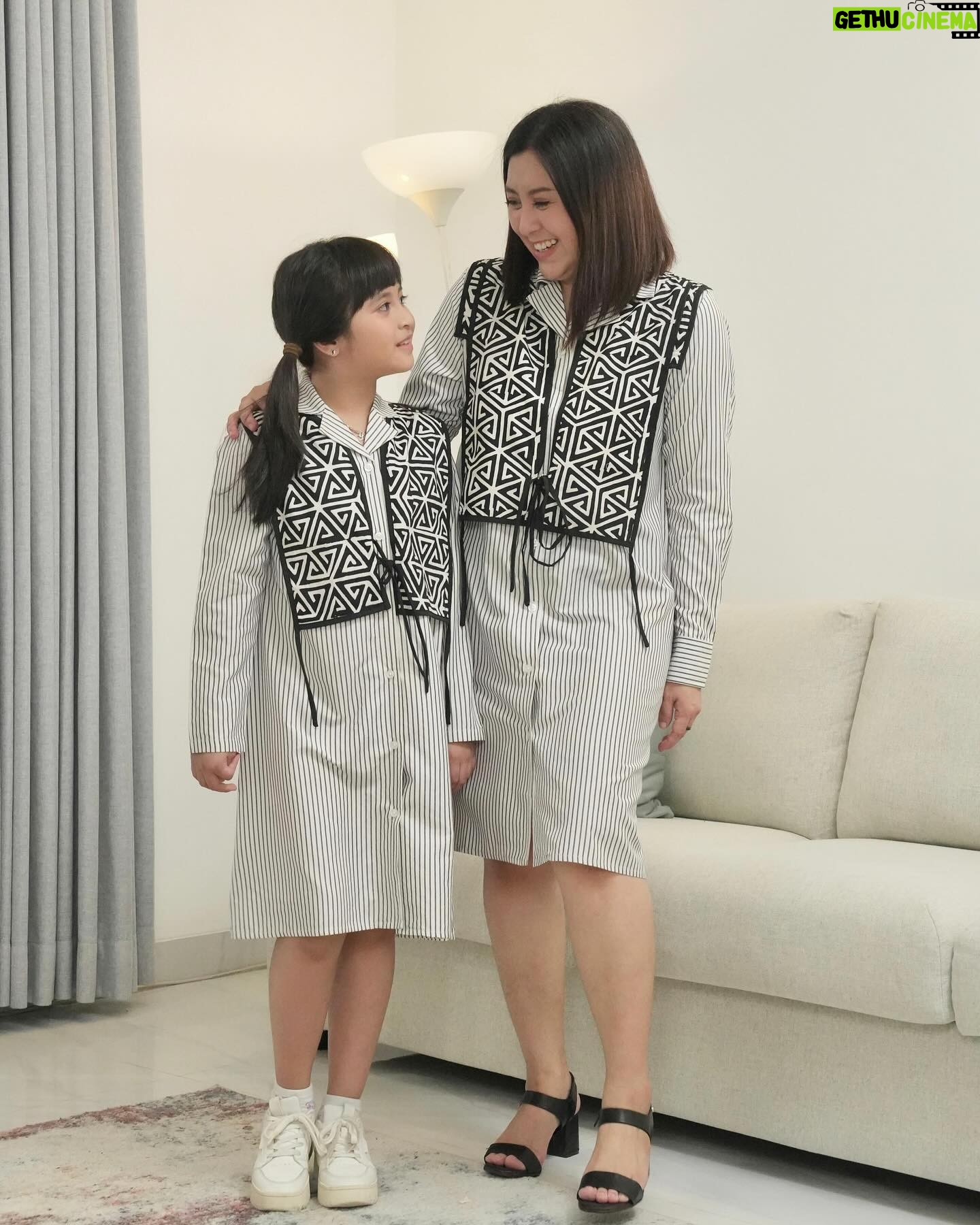 Errina GD Instagram - Diera Family set from @lenshan.id 🖤