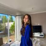 Erza Muqoli Instagram - Merci pour vos message d’anniversaire 🤍Ça me touche troop ! Je pense fort a vous