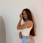 Erza Muqoli Instagram - Merci beaucoup pour tous vos messages par rapport à la tournée❤️❤️ j’ai hâte de vous retrouver au plus vite !