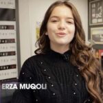 Erza Muqoli Instagram - Nancy, Strasbourg, Bordeaux, Rennes, Paris, Roubaix, Lyon, Marseille, Le Havre, Bruxelles ... La tournée démarre dans moins d'1 mois 😱 Vous avez vos places? (lien dans la bio)