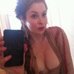 Esmé Bianco Instagram - Once upon a time in Westeros….so excited for tonight 🔥🐲 #hotd
