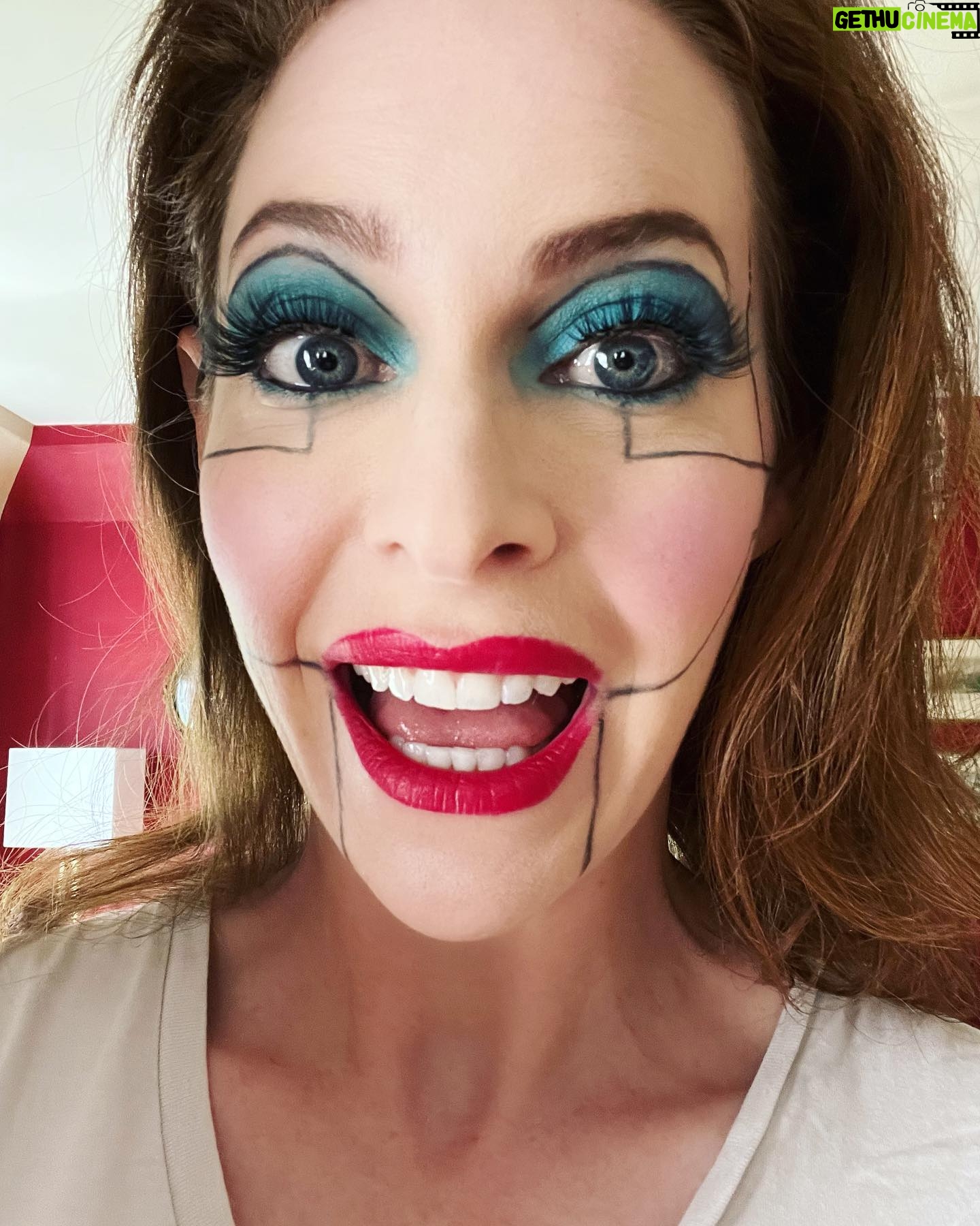 Esmé Bianco Instagram - good little android 🤖 #newwork with @puscifer @iamthebriefcase @carinaround @matmitchell makeup💄 @bmoviekitten #puscifer2022