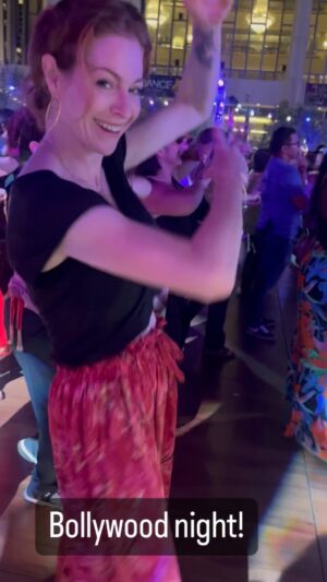 Esmé Bianco Instagram - No idea what I’m doing, but I don’t care because I LOVE IT 💖 Cast me in a Bollywood movie! No seriously, I would be so thrilled, please. 

#dtla #dancedtla #bollywood