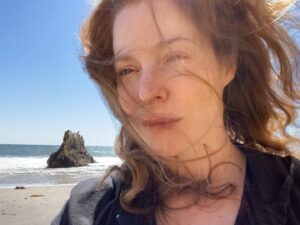 Esmé Bianco Instagram - The tides still rise and fall, despite it all #isolation