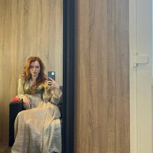 Esme Creed-Miles Instagram - Week one nearly done boy am I happy to be reunited with @polaksacha and @tibordingelstad …. It’s cold here but we serve the lord of light and are warmed by his fire