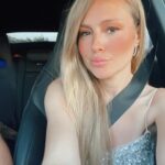 Esmeralda Moya Instagram - ¡Viernes y una lentejuela, con mi marido y un concierto! Me emociono al escribirlo y todo, es lo que tiene la falta de costumbre… Pero los niños ya van haciendo mayores y voy (vamos) encontrando nuestros ratitos fundamentales de pareja! FUNDAMENTALES ⭐️
