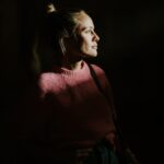 Esmeralda Moya Instagram - Porque más vale cicatriz por valiente que piel intacta por cobarde. Bruce Lee. Luces y sombras aunque seas ser de luz.