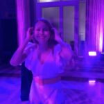 Esmeralda Moya Instagram - Noche de amigas y celebración… 🩷 A ver si adivináis qué amiga es.