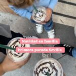 Esmeralda Moya Instagram - Navidad en familia, primera para SEVILLA! Han sido días súper chulos en los que hemos estado con la familia que se elige, con los amigos que siempre están ahí que por circunstancias ahora estamos más alejados (distancia). Me encanta Sevilla y siempre que podemos nos escapamos. Suelo coger sitios por airbnb para vivir la experiencia al 100% y porque al ir con niños tengo más libertad de horarios, si tengo que calentar un Bibi lo tengo en el mismo apartamento. Os dejo link para que le echéis un ojo por si os animáis en algún momento! @sevillebnbcom Además de este apartamento, podréis encontrar otros increíbles 💫 Este que cogí es un duplex, tres habitaciones, dos baños, dos terrazas, un salón, maxi cocina con mesa y sillas… UNA MARAVILLA y sobre todo, una buena opción para viajar y conocer bien el centro neurálgico de las ciudades sin tener que coger coche. https://abnb.me/myGU3OeLhFb