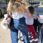 Esmeralda Moya Instagram - Estos momentos que a pesar de ser los más duros de mi vida, son los más bonitos… Difícil o más bien raro, verdad? Pues sí, a pesar de todo doy gracias a la vida. Gracias de corazón y con el alma por estar con mi familia, por poder ayudar a mis padres y disfrutar de ellos aunque sea de esta manera. Gracias a vosotros también por toooooodo vuestro cariño. Me siento muy agradecida, jamás pensé que íbamos a pasar por este trance y menos aún que iba a tener la gran oportunidad de dar voz a través de mi perfil y poder ayudaros de alguna manera a los que estáis pasando por algo similar. Os quiero.