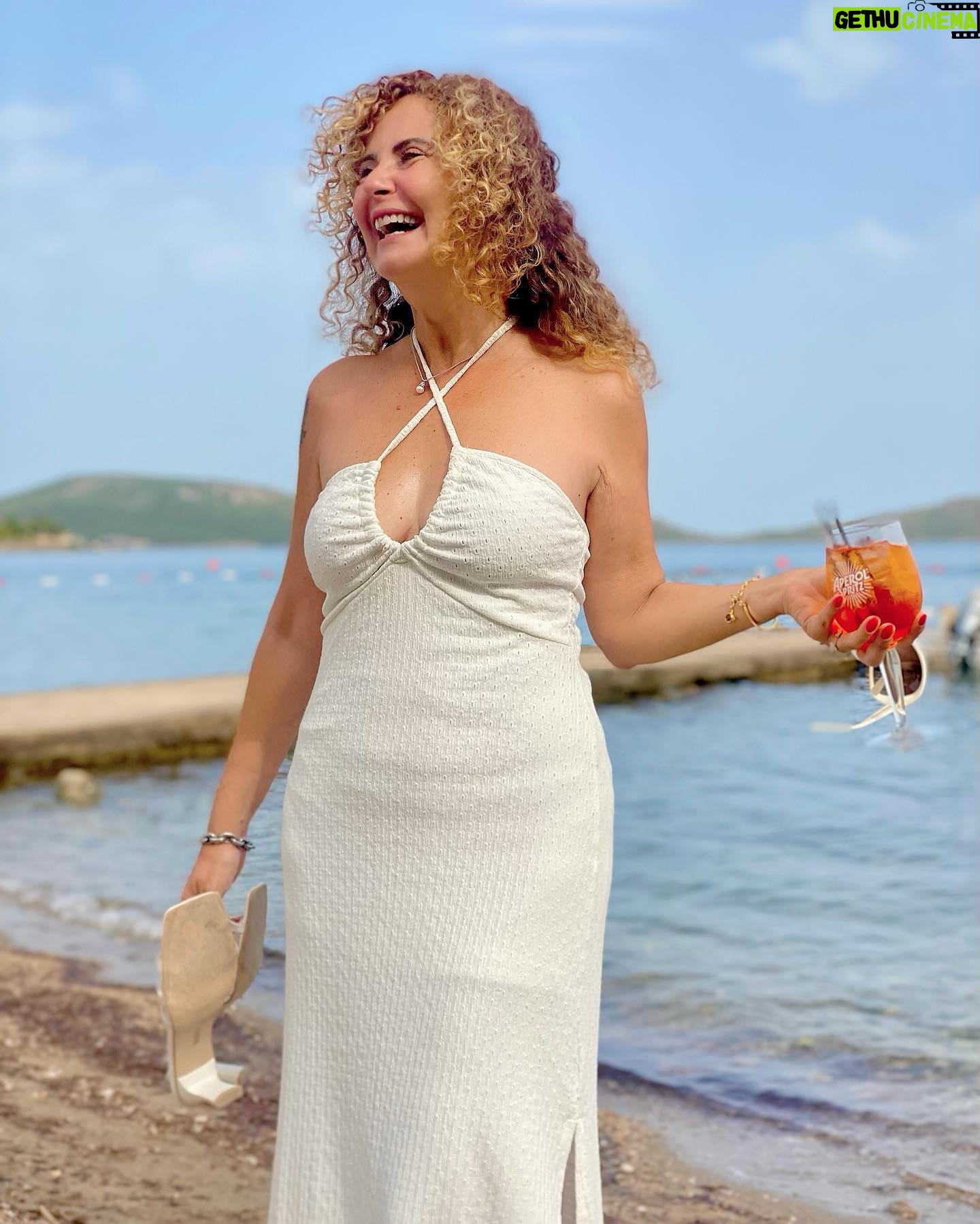 Esra Akkaya - 4.5K Likes - İyi ki doğdum:)