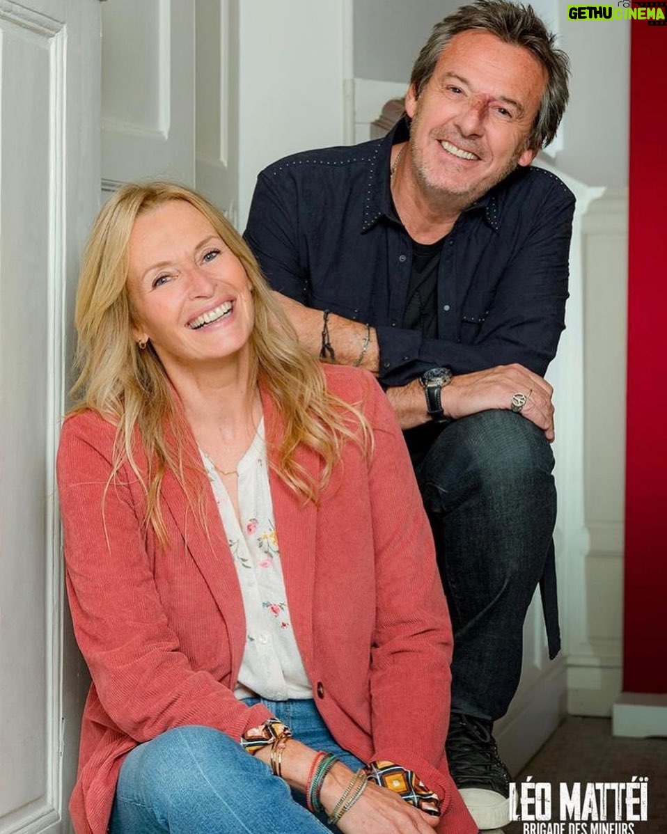 Estelle Lefébure Instagram - C’est le jour J @leomatteibdm A ce soir sur @tf1 #leomatei Merci à toute l’équipe pour votre confiance @jean.luc.reichmann @nathalielecoultre @loladubini @xavierdeluc @jeremybanster @martin_daquin @aasuzyvatinet