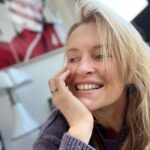 Estelle Lefébure Instagram – Relax sunday 

Ça fait du bien de ne rien faire de temps en temps 🤗

#flemmarde