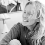 Estelle Lefébure Instagram - Bonne semaine à tous de la capitale malgré la grisaille 🤗