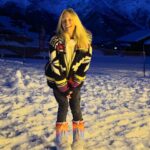Estelle Lefébure Instagram - Fresh air …✨ #lovelife #familytime #mountainsstyle