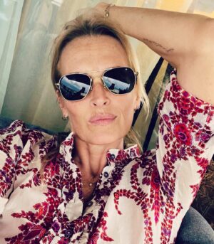 Estelle Lefébure Instagram - #fridaymood 

#vacations #familytime #lovelife #positivevibes