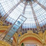 Estelle Lefébure Instagram - Une journée incroyable à la Wellness Galerie des Galeries Lafayette Paris Haussmann @galerieslafayette Un lieu dédié au bien-être et à la beauté de 3000 m2 !🙂 Voici mon parcours : Sauna infrarouge chez @belleyme.paris Un petit passage au Fitness Store pour dénicher une tenue cocooning et au Beautystore pour découvrir toutes les dernières pépites Un drainage lymphatique chez @nathalieduarte Un massage détente chez @rosecartelparis Un traitement chez @innerskinfr Hâte de découvrir d’autres soins ! 🥰 #galerieslafayette # collaborationcommerciale