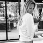 Estelle Lefébure Instagram - Life is short Time is fast No replays No rewinds So enjoy every MOMENT AS IT COMES 🌎✨ La vie est course Le temps est rapide Pas de rediffusion Pas de retour en arrière Profitez de chaque instant comme il vient Tee-shirt @ecoalf 📷 @jeanico2023
