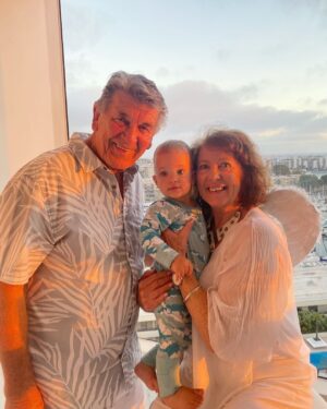 Esther Anderson Instagram - So grateful to have had my mum and papa here this last couple of weeks 💕💕💕
We miss you already!!! 
#family #la