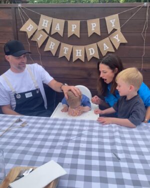 Esther Anderson Instagram - This is 1 🎉
Party was a smash until dad tried to assist in the smash 🤣
We love you so much Ralphie 💕
#nokidswereharmedinthemakingofthispicture #one