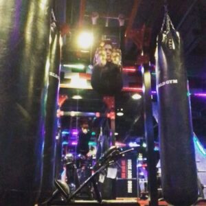 Eugenie Liu Instagram - 自己🏋🏻‍♀️飛呀🕊
真想長出一對翅膀🙌🏻想飛去哪就去哪～
如果可以⋯想馬上飛去一個滿天星星又有海浪聲的地方，安安靜靜放空發呆，享受被海風吹拂的感覺💫🌌🌊你們呢？😊✨☄️#puma  #pumatw #pumaampxt