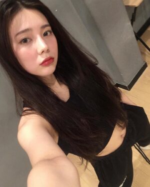 Eun Chae Instagram - 11월도 힘내쟈요👊🏻
