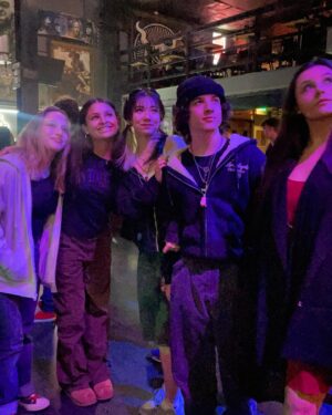 Eva Ariel Binder Instagram - Great night watching my friend Hailey perform at The Roxy and seeing old friends!! She was awesome ! @theroxy #theroxy #rock #bands #friends #fun #sunsetblvd