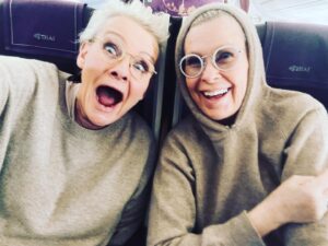 Eva Dahlgren Instagram - Helt otroligt efter alla dessa månader…ääääntligen på väg!!! 🏕️🏝️