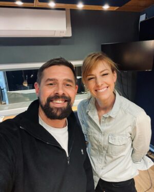 Eva Schulz Instagram - Klaas Heufer-Umlauf ist zu Gast bei Deutschland3000!

  That’s it. That’s the post.

Viel Spaß mit der Folge! 😁