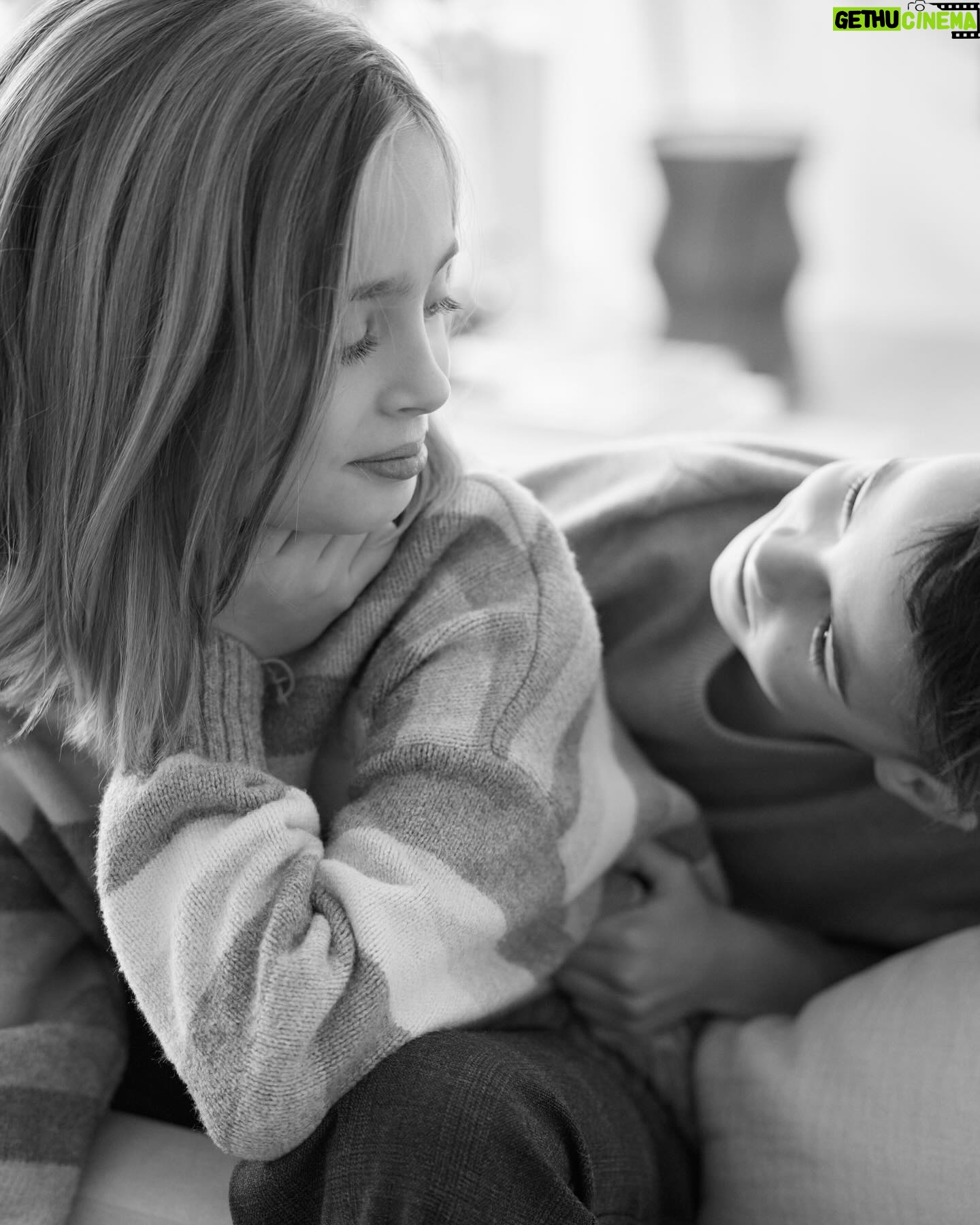Eva Amurri Martino Instagram - The kids were just with their Dad for their February Break, Ian and I were NOT traveling anywhere during that time…and we ended up home while the kids were gone for 8 days. And it was WILD. 🤪🥹😅🤌🏻 It was at times heavenly, and at other times extremely hard. It was strange and quiet, and blissful. It was empty, and by the end, it was full with a new energy in our relationship as partners and parents. The whole thing was an education on many different levels, and it inspired me to write a blog post today on HappilyEvaAfter.com about all the things I realized and learned. I like sharing things like this, not in spite of them making me vulnerable to lots of opinions and Hot Takes, but because of it. The truth is that we all have a very different, but collective, parenting experience. But we seldom hear about the raw truths of it because we fear the blowback. I’ve realized that unless we know that other experiences may overlap with our own, we can feel extremely alienated on our parenting journeys. I hope today’s post makes you feel less alone– not necessarily because you feel the same, but maybe because you feel exactly DIFFERENT than I feel, and that it makes you feel more of a right to your own experience being what it is. The piece is a little bit funny, a little bit poignant, and a lotta bit honest. Check it out! Xx #HonestMotherhood #parenting #parenthood_moments 📷: @juliadags