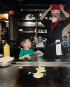 Eva Amurri Martino Instagram - A night filled with Blended Family Joy, in honor of our family’s vibrant Caboose! 🥳♥️ Kyle grew up going to Sakura in Westport for every birthday celebration, and now we do it too with our kiddos! And now we have so many more seats filled than we did four years ago 🥹🥰 I’m really grateful for my family. It’s not traditional, and it’s certainly not always easy or simple- but it’s perfect for us and it’s healing me in so many ways I didn’t expect. Here’s to doing what makes you happier, even if some people don’t understand it! #blendedfamily #lifeafterdivorce #modernfamily #momlife #hibachi