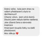 Eva Burešová Instagram - Zdravím vás při nádherné sobotě. Máme za sebou první tři představení muzikálu The Bodyguard a já mám neskutečnou radost z toho jaké zprávy mi od vás chodí. Strašně moc mě těší, že se vám náš muzikál líbí a že mi takové zprávy vůbec posílate. Je to obrovská radost ❤️ Děkujeme a přijďte zas ! Tady máte fotku těsně před představením. Relax, čajík, maska na xichtík, rozezpívání a pak se jde na to!