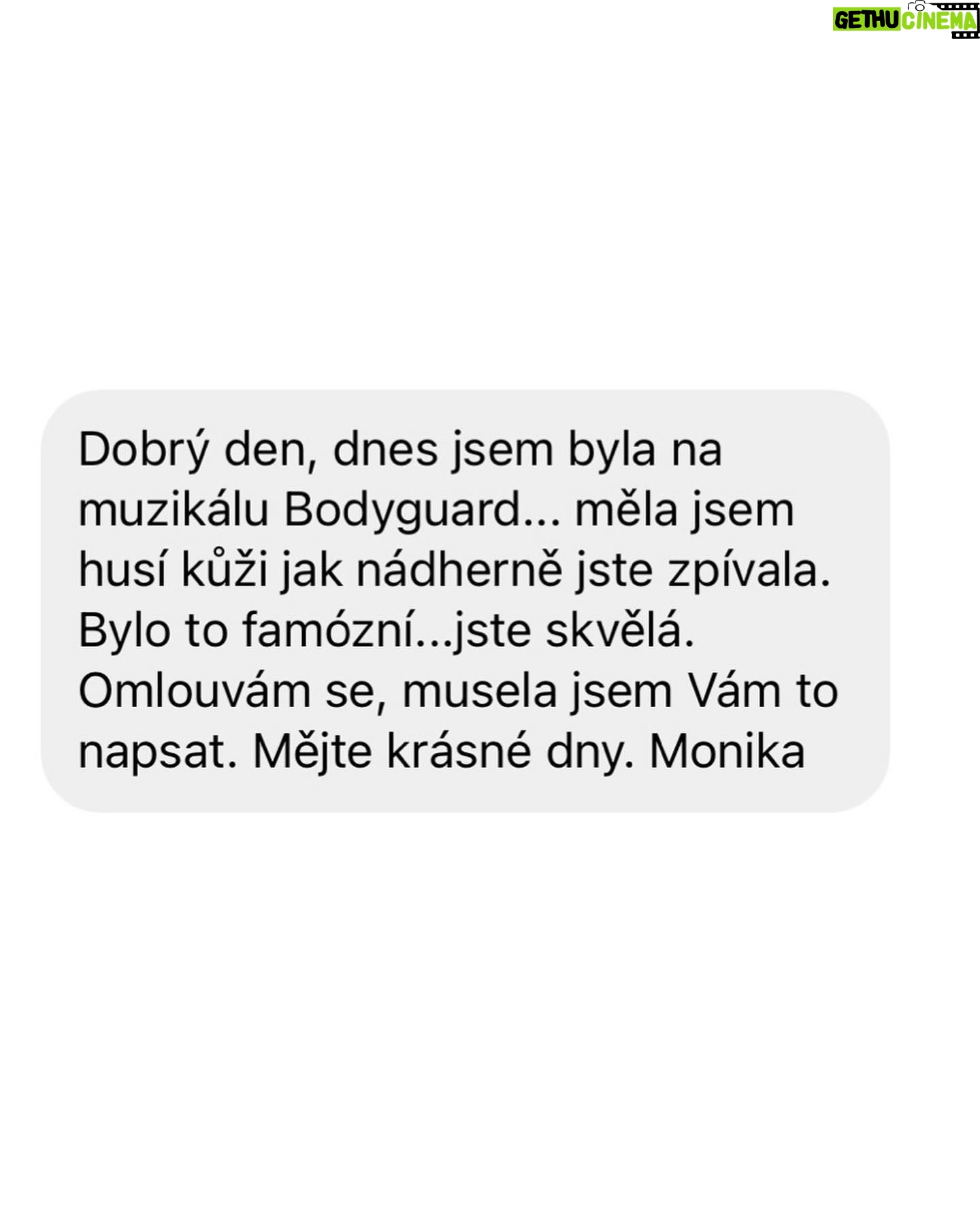 Eva Burešová Instagram - Čím více lásky a pozitivních věcí budeme světu dávat a ukazovat, tím více si je k sobě přitáhneme. A tak i já mám občas radost zasdílet vaše krásné zprávy, které mi posílate po představení. Děkuji vám z celého srdce ❤️🪬 Do konce sezóny ještě zbývá pár představení, přijďte se kouknout a třeba na sebe budeme mít štěstí 🌞